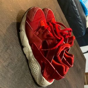 Red Nike Huaraches